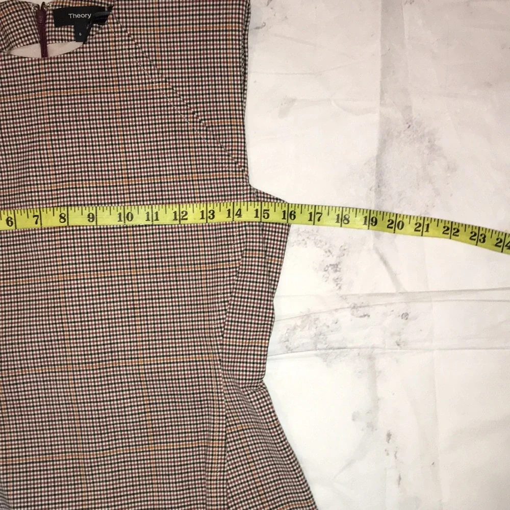 THEORY NWT FINE WOOL PENCIL SHEATH DRESS - Picture 10 of 11